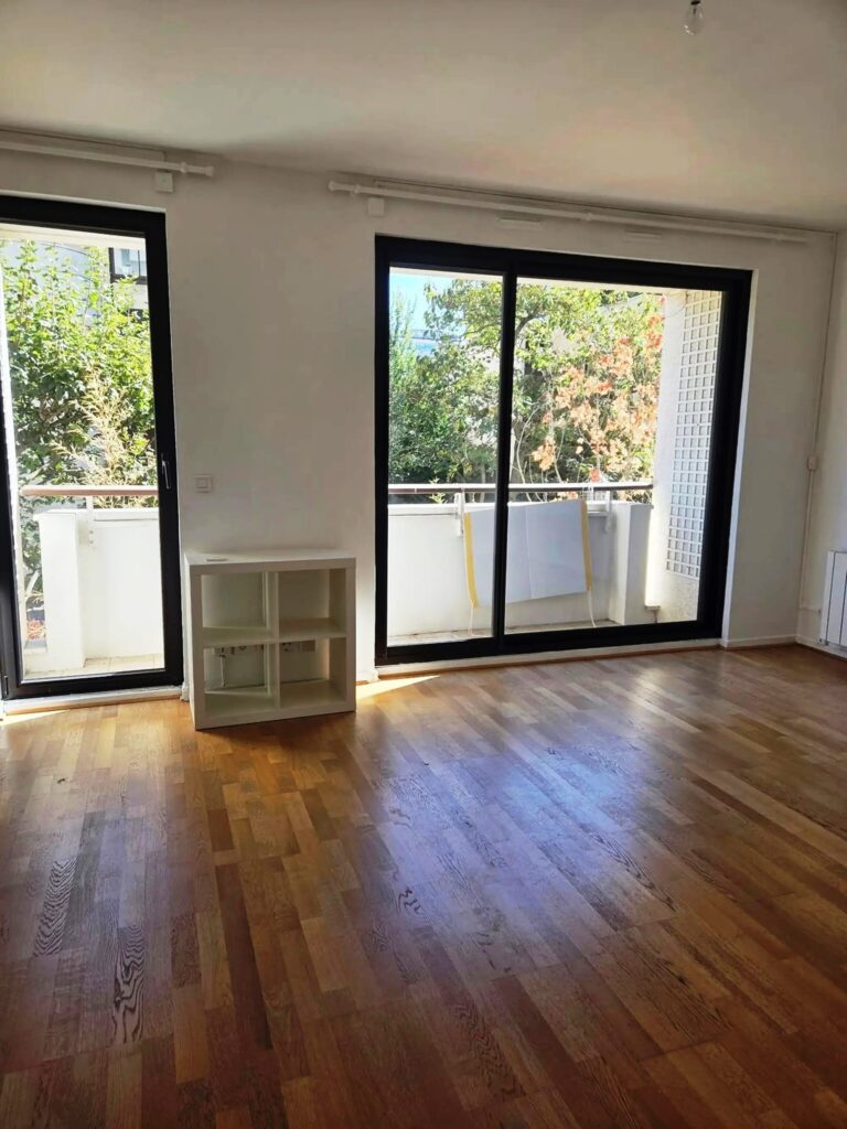 COUP DE CŒUR – ÎLE DE LA JATTE – STUDIO 32 m² (POTENTIEL T2) + BALCON SUD-OUEST