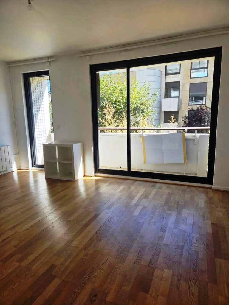 COUP DE CŒUR – ÎLE DE LA JATTE – STUDIO 32 m² (POTENTIEL T2) + BALCON SUD-OUEST