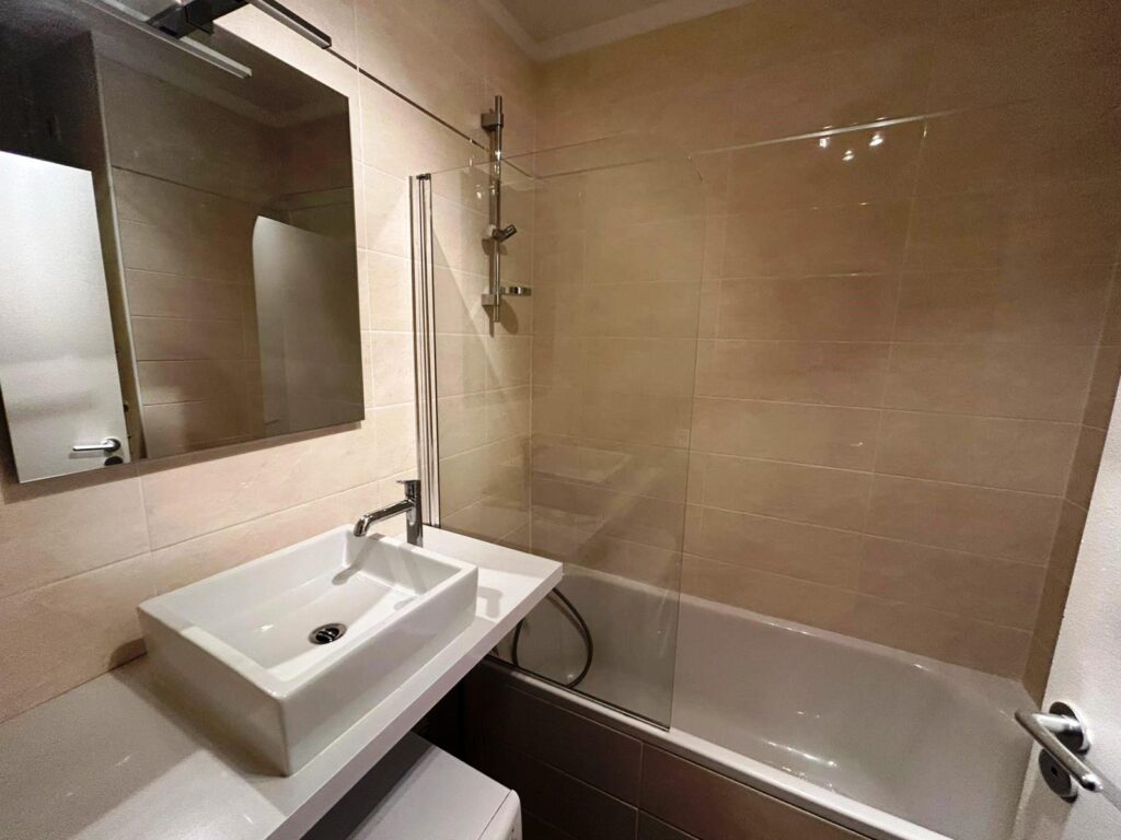COUP DE CŒUR – ÎLE DE LA JATTE – STUDIO 32 m² (POTENTIEL T2) + BALCON SUD-OUEST